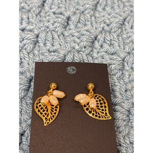 Vintage Goldtone Leaf Dangle Earrings Faux Pearl Beads 1 inch